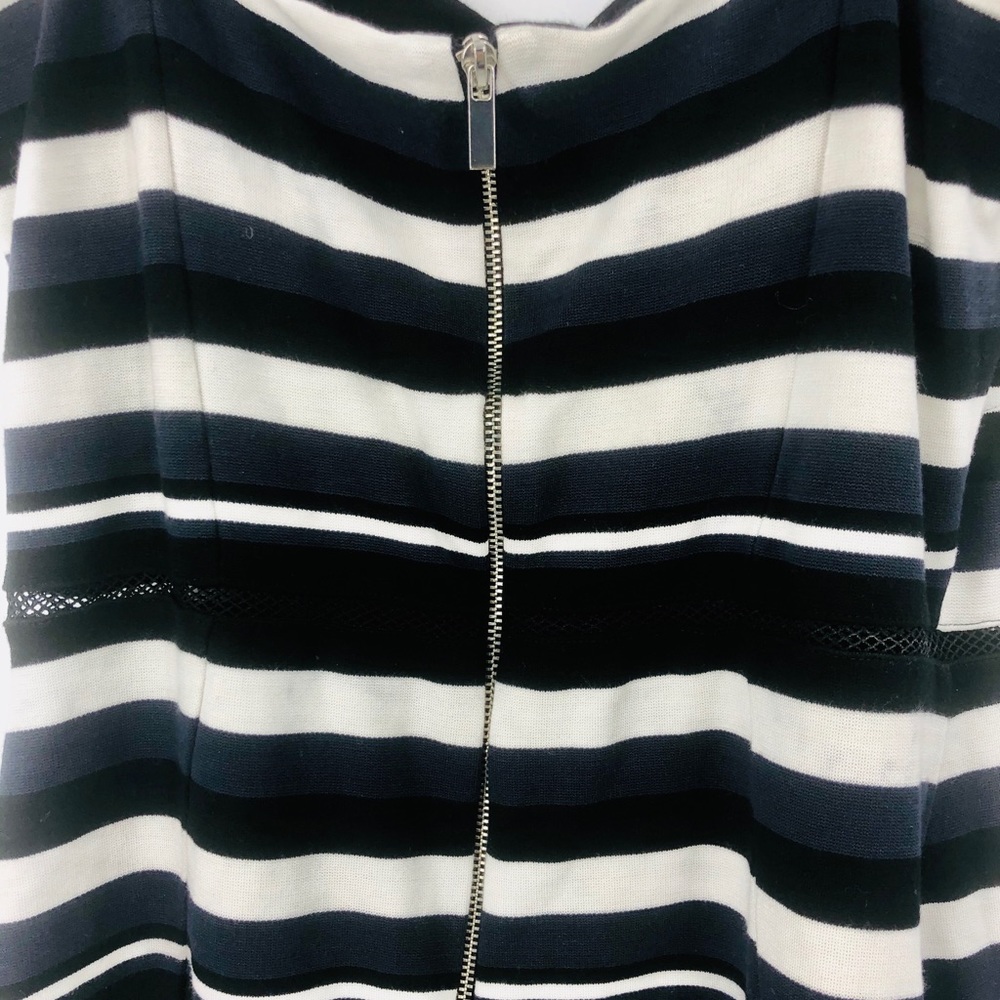 ✨French Connection Striped Spaghetti Strap Dress - Picture 5 of 8